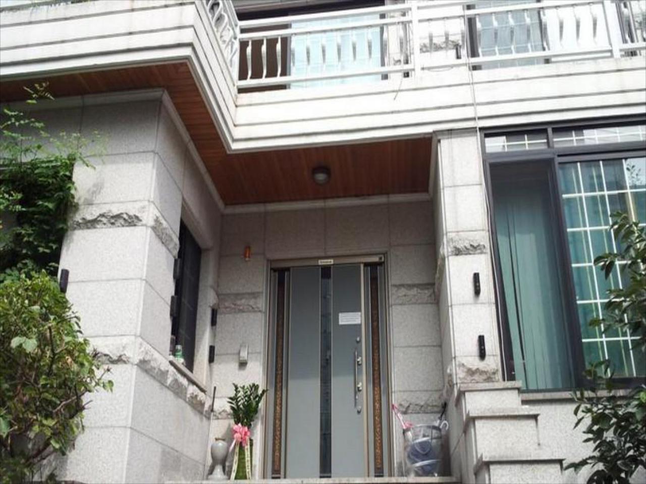 Big Choi's Guest House