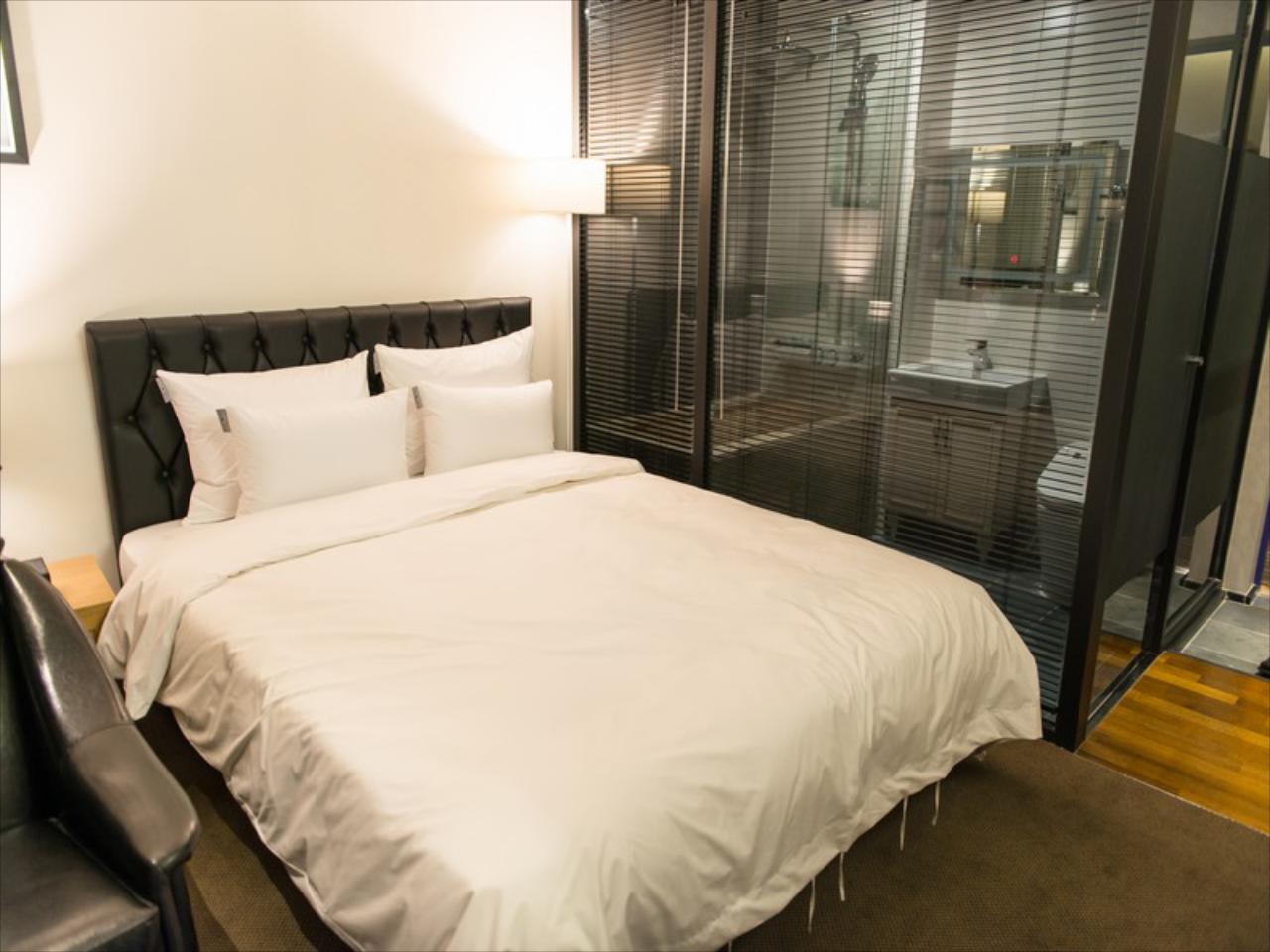Hotel 9
