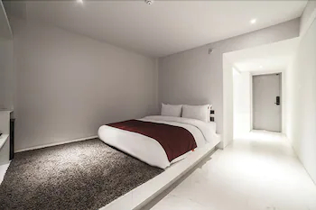 Bobo Hotel Hongdae
