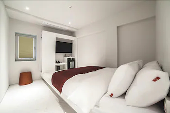 Bobo Hotel Hongdae
