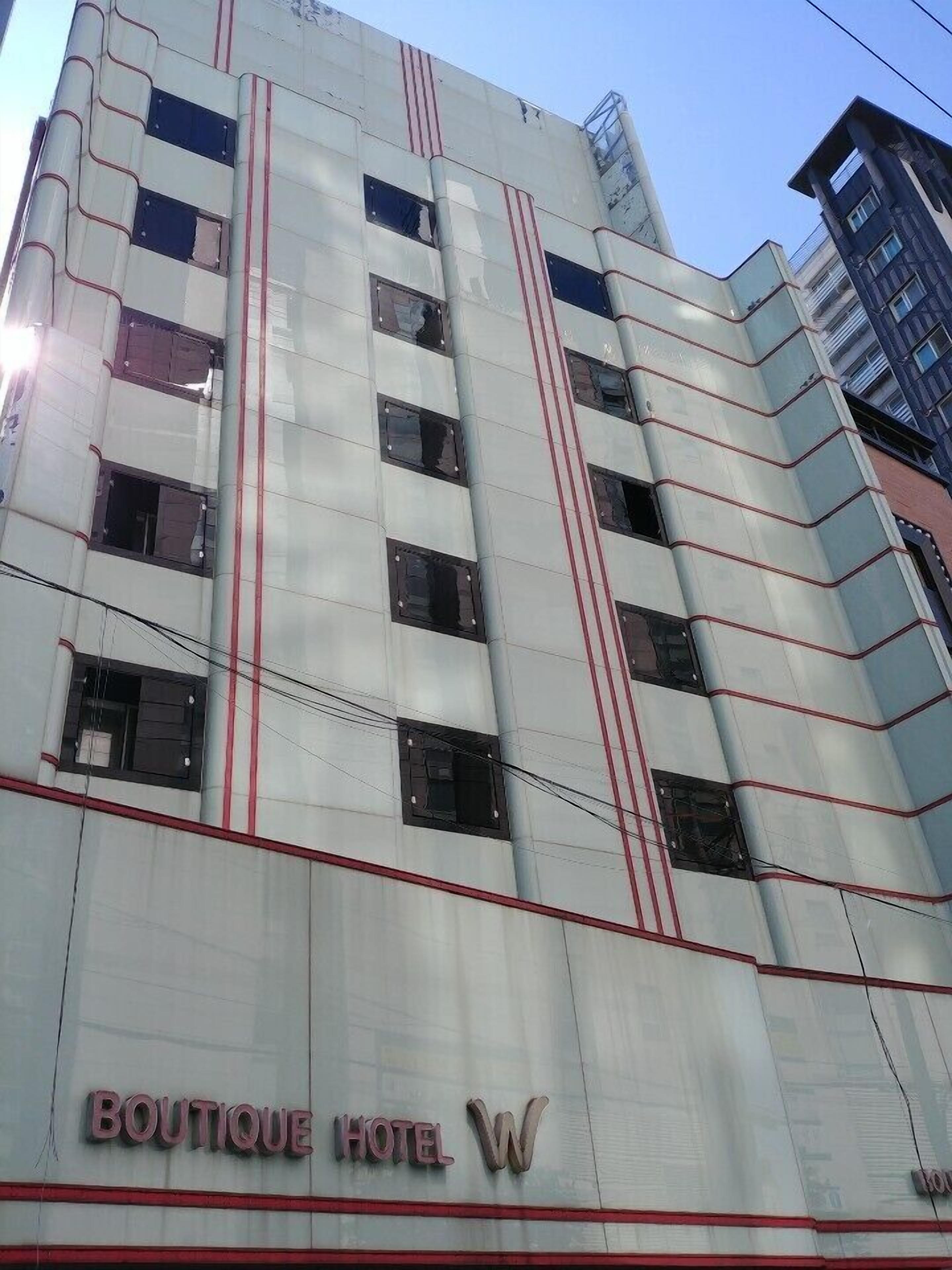 Boutique Hotel W