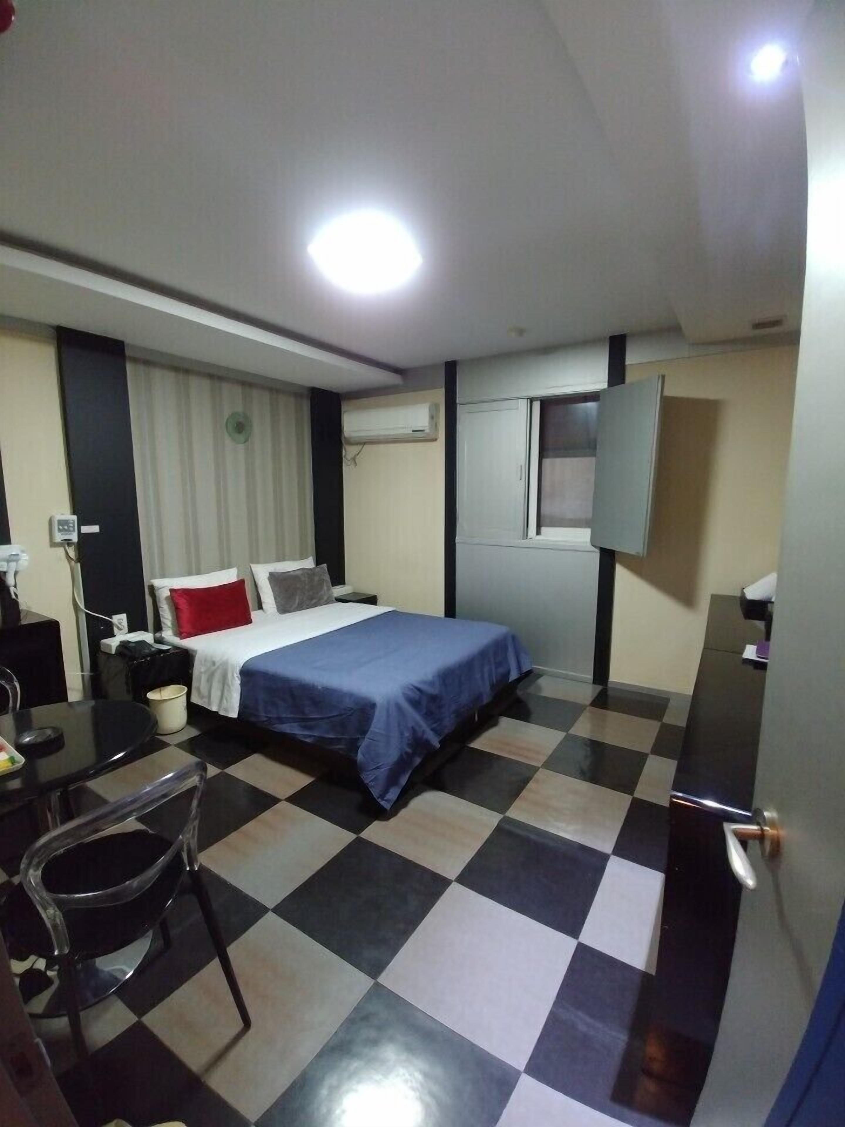 Boutique Hotel W