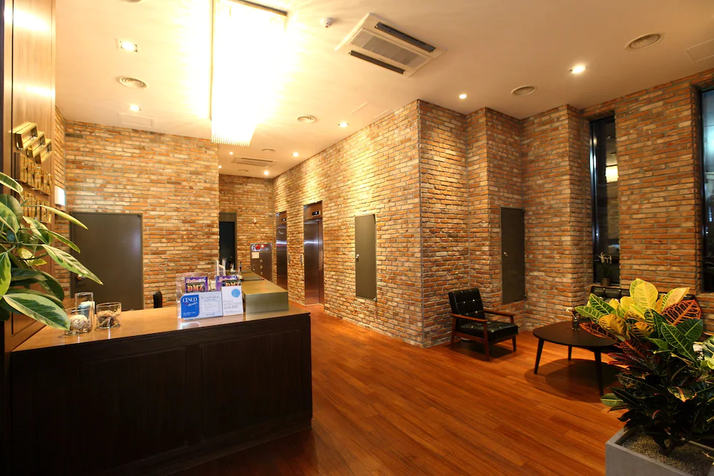 Bricks Hotel