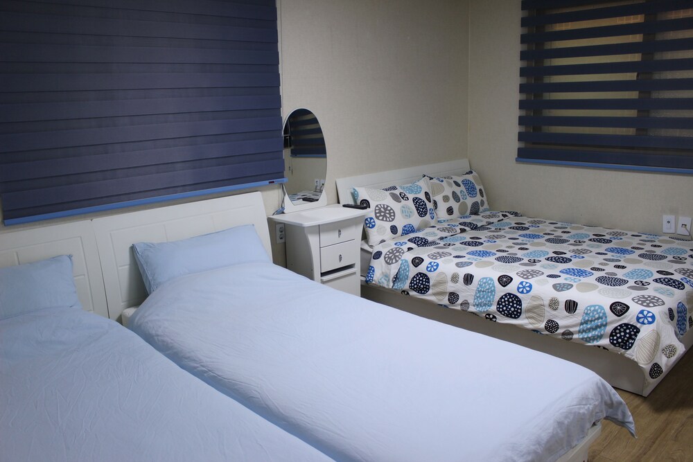 Bunk Guesthouse-Hostel2