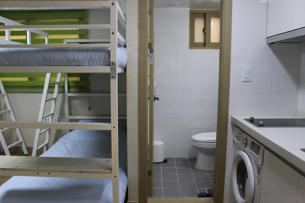 Bunk Guesthouse-Hostel2