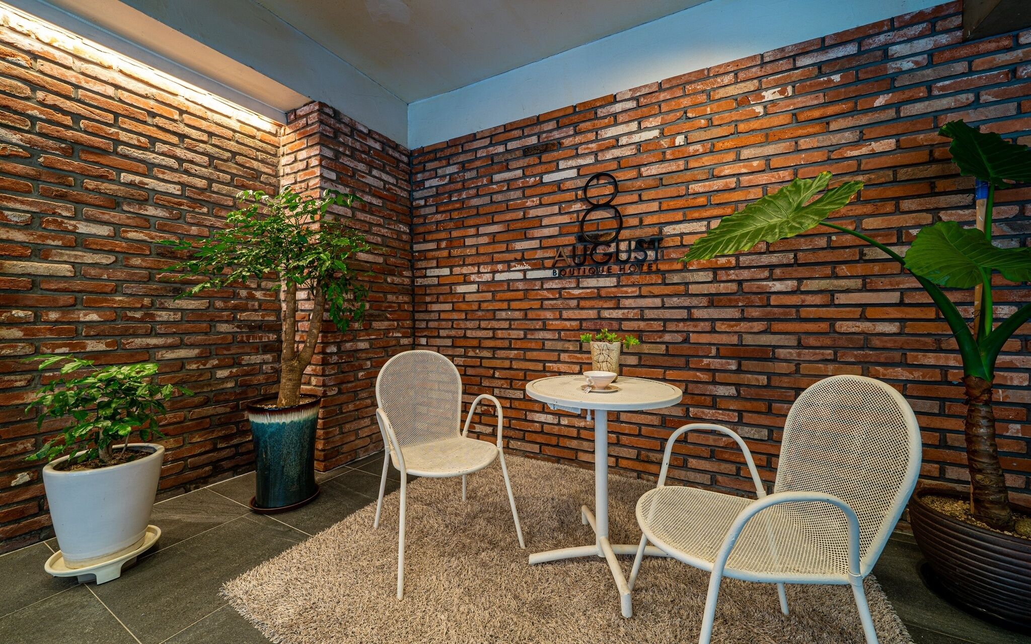 Cheonho Hotel August