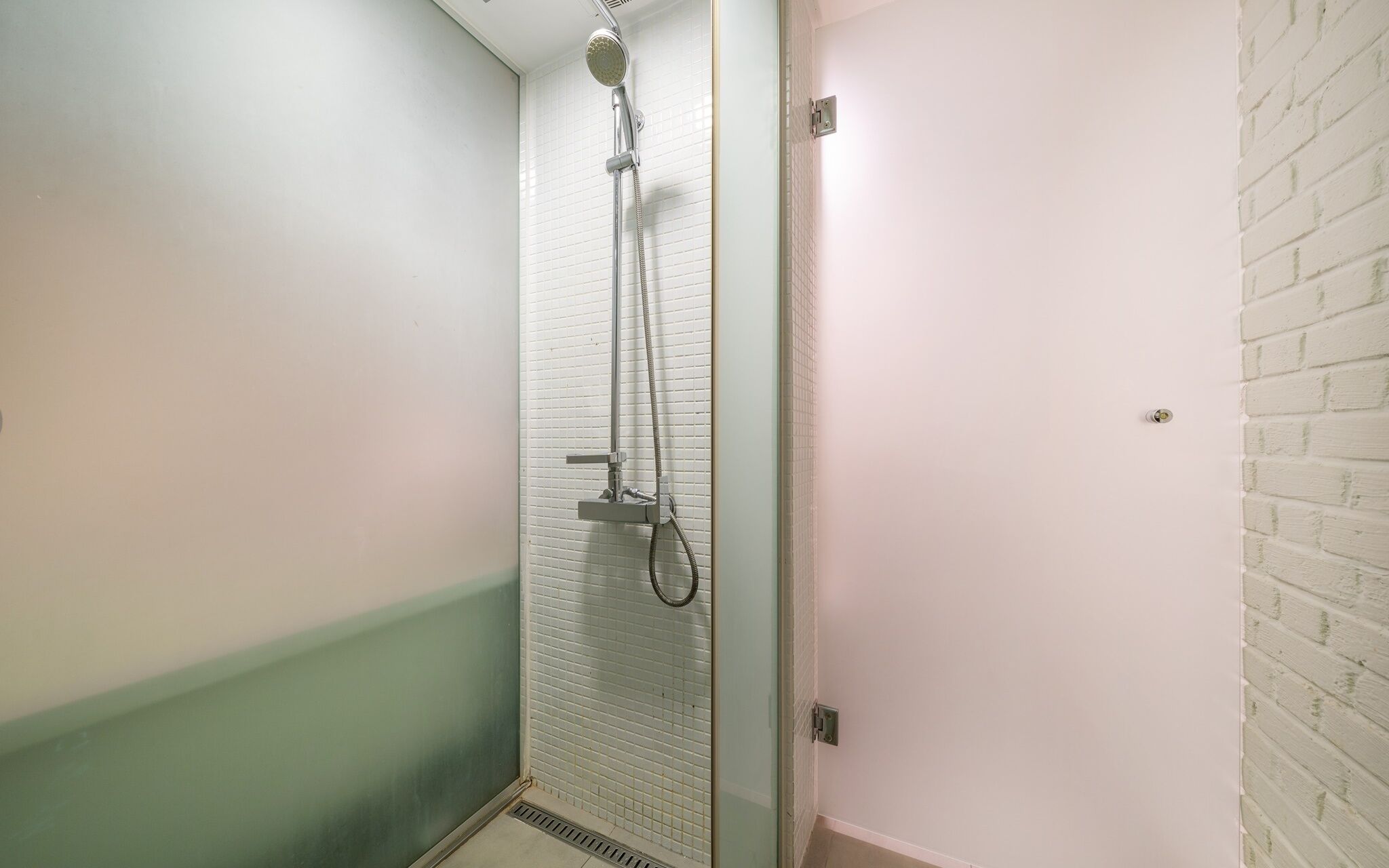 Cheonho Hotel August