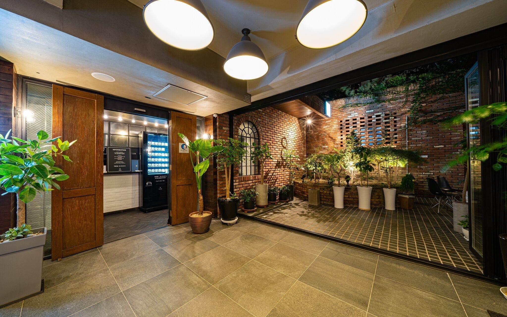 Cheonho Hotel August