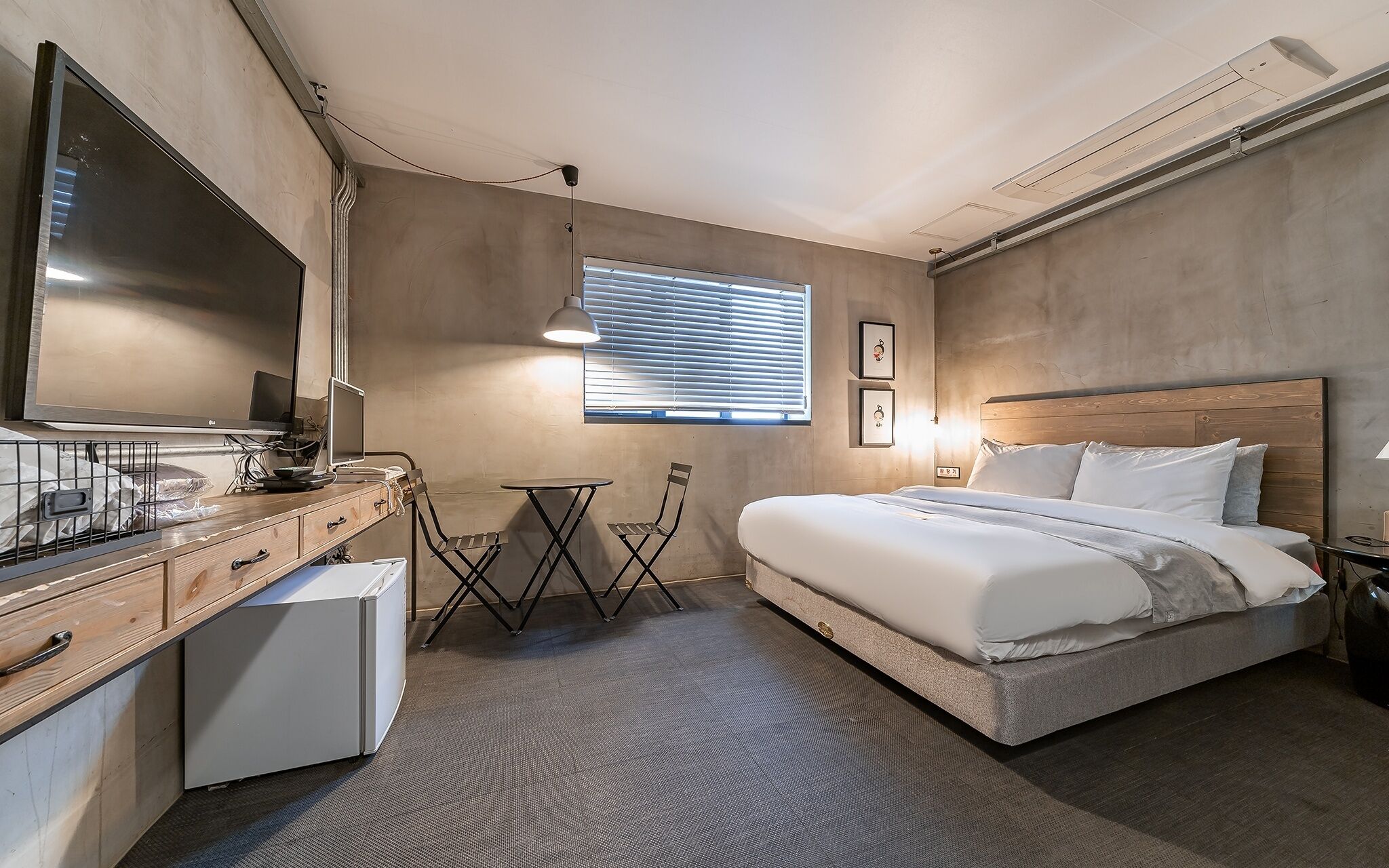 Cheonho Hotel August