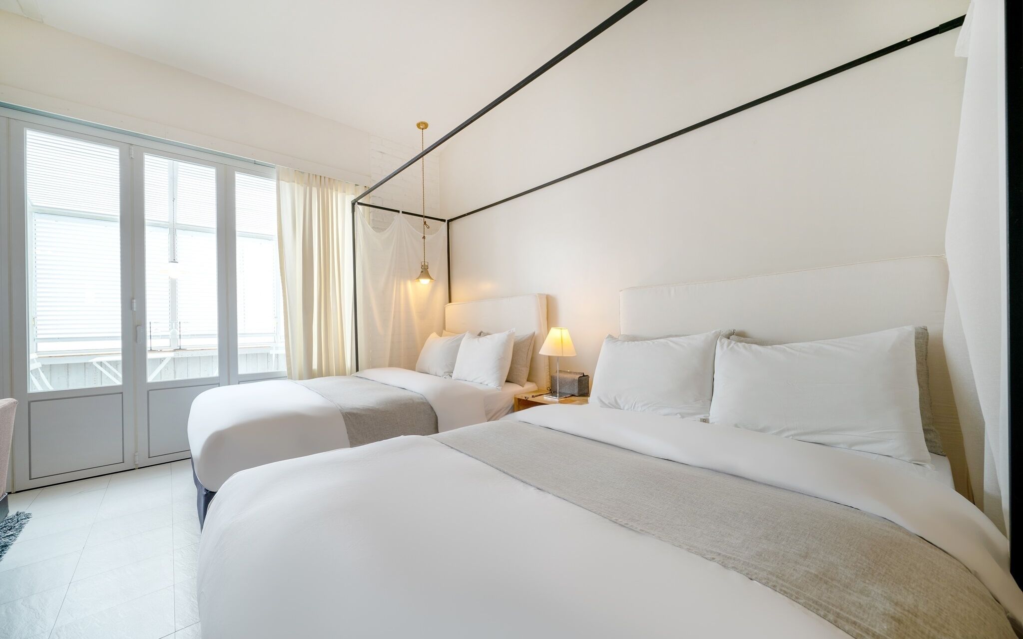 Cheonho Hotel August