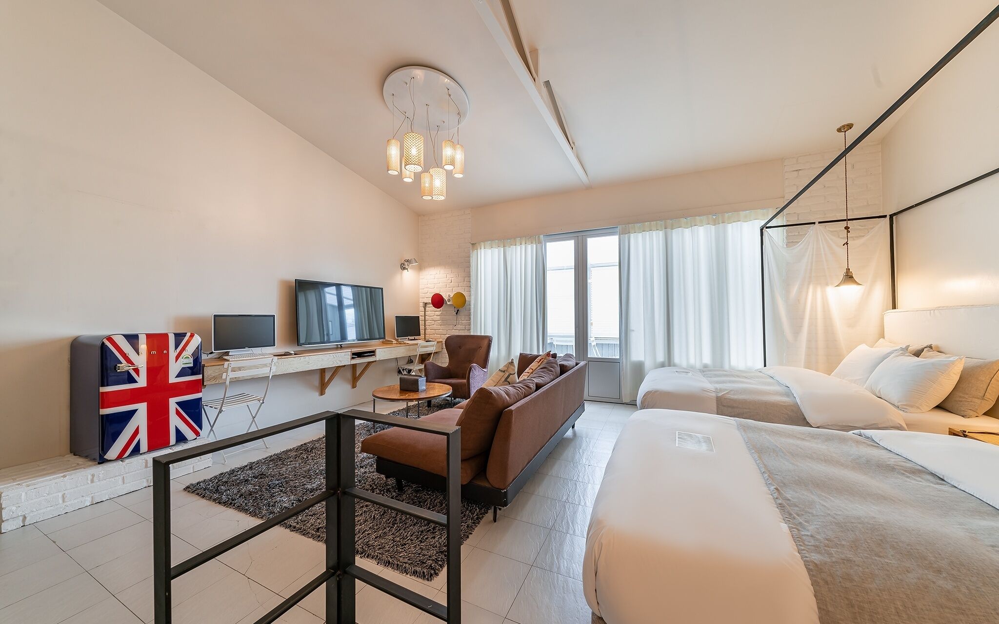 Cheonho Hotel August
