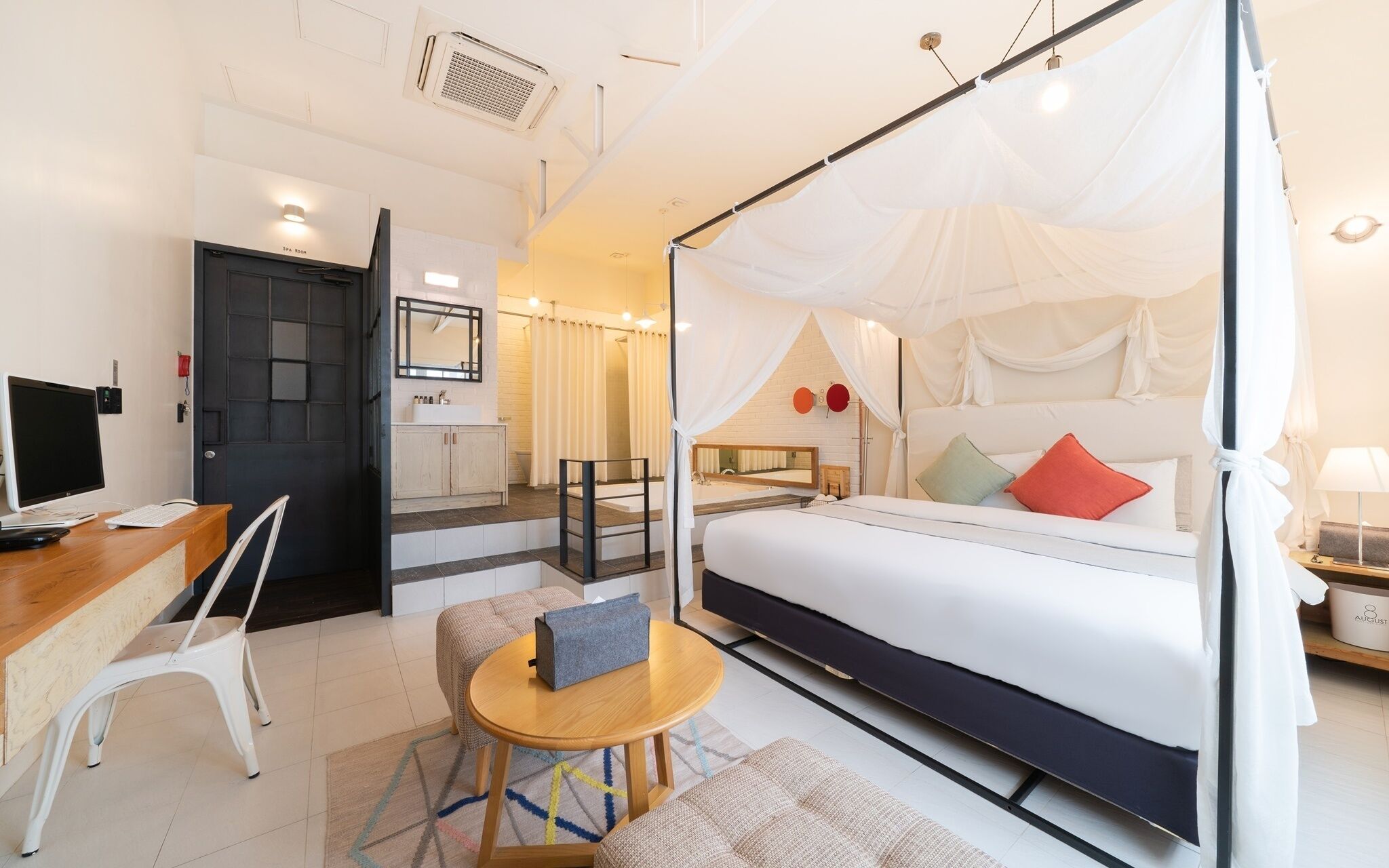 Cheonho Hotel August