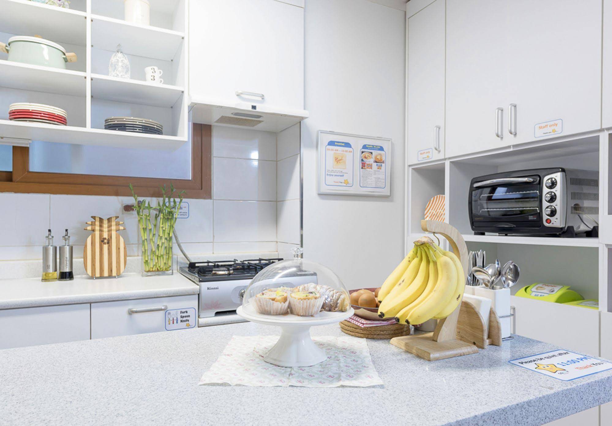 Cozzzy Guest House