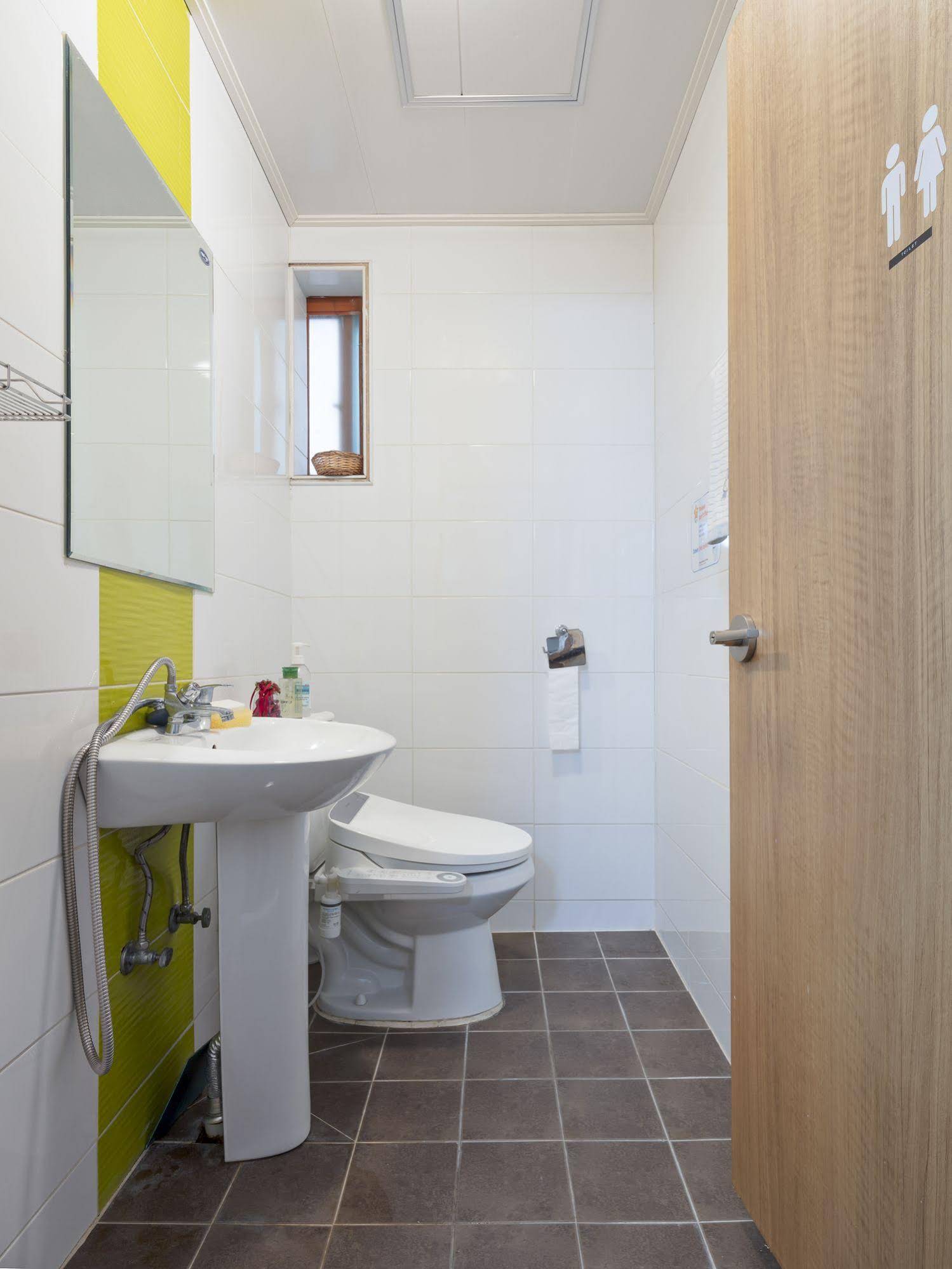 Cozzzy Guest House