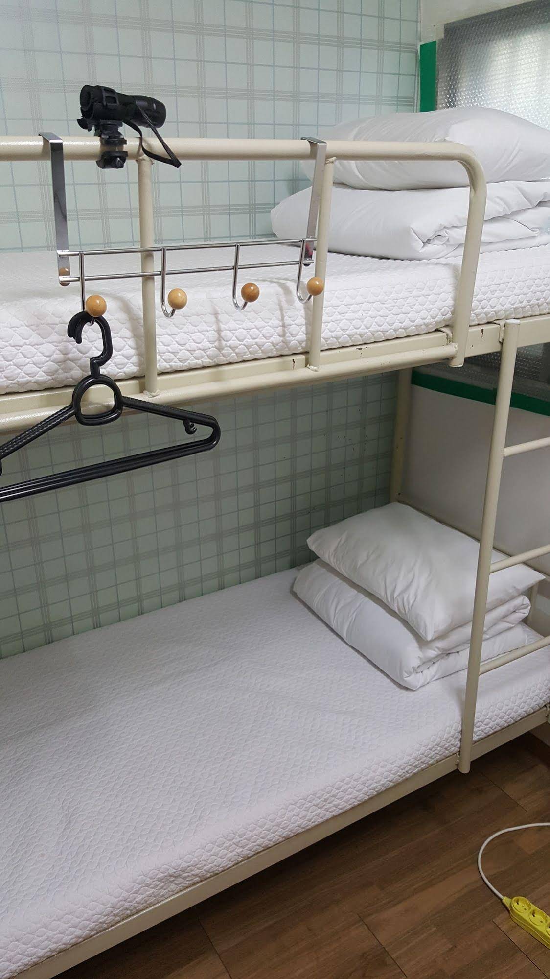 Cozzzy Guest House
