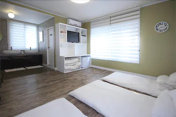 Crib49 Guest House