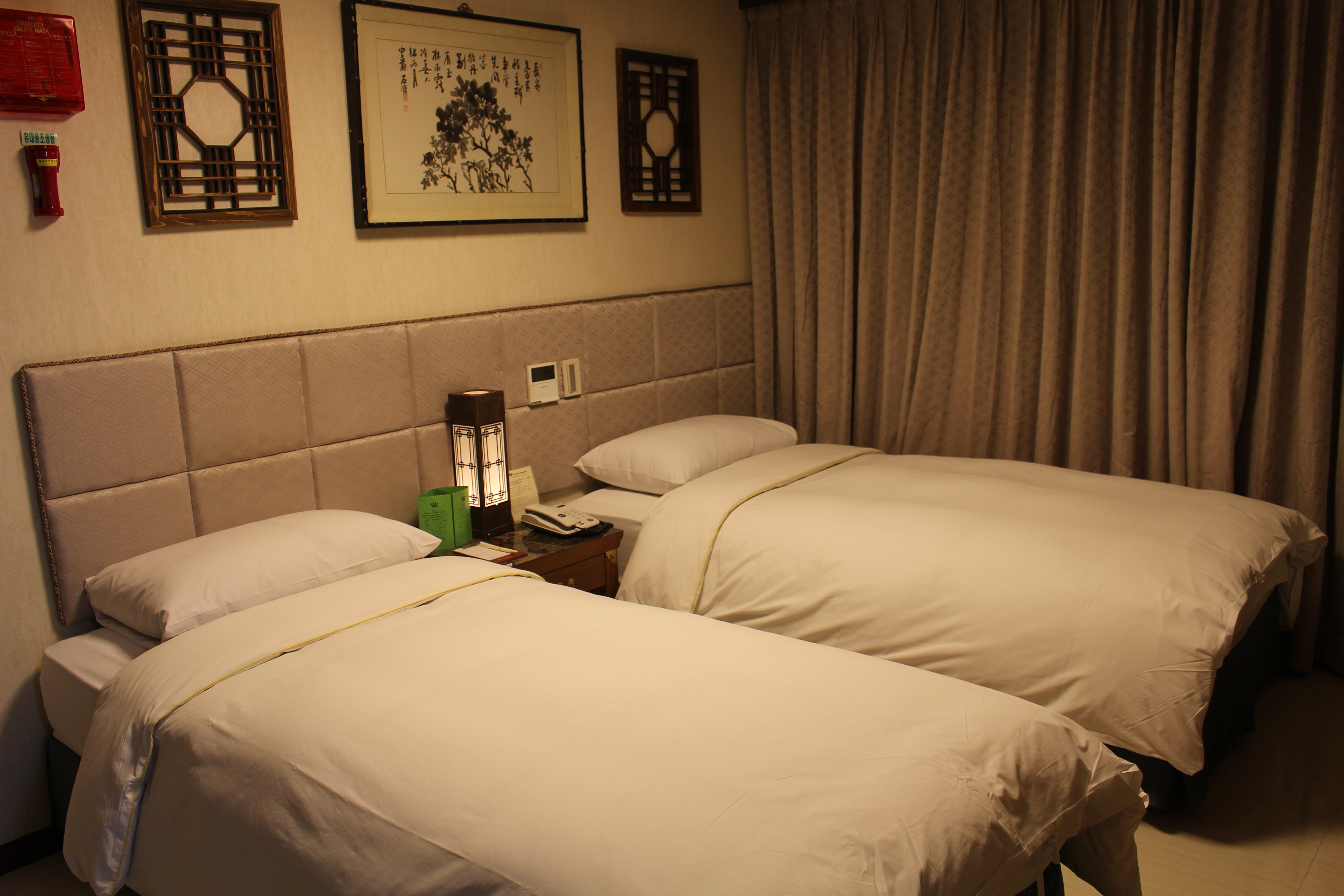 Crown Insadong