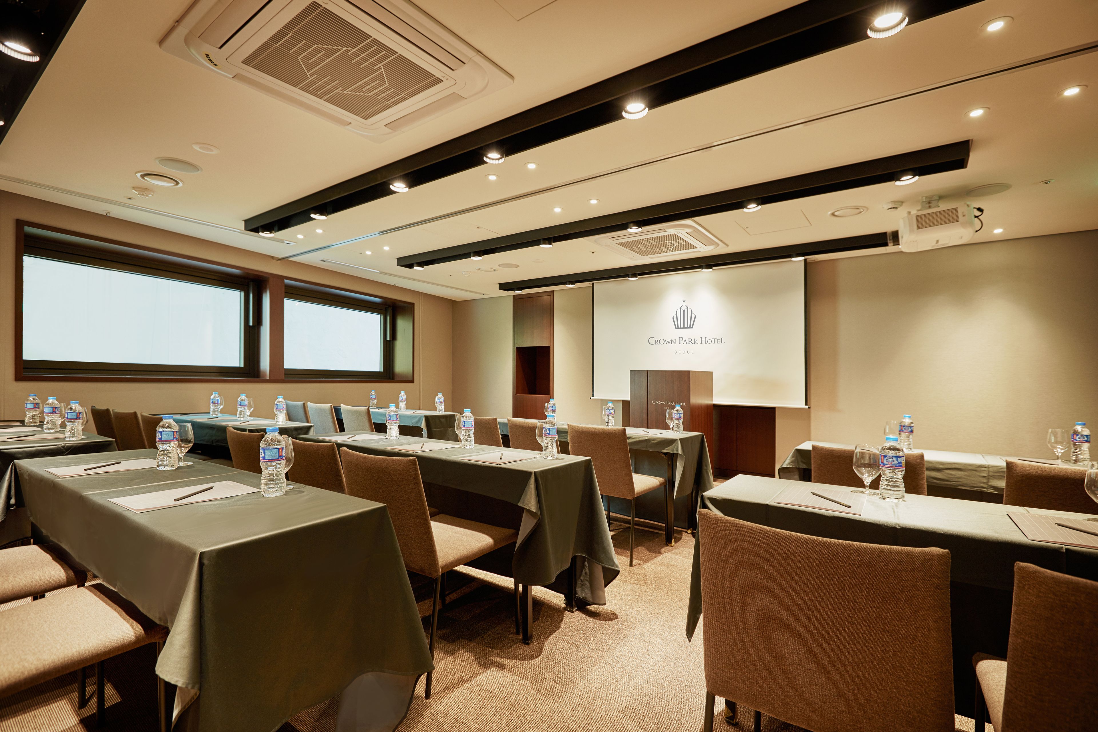 Crown Park Hotel Seoul