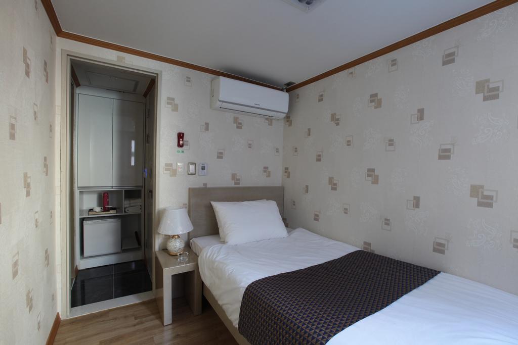 Daewoo Inn