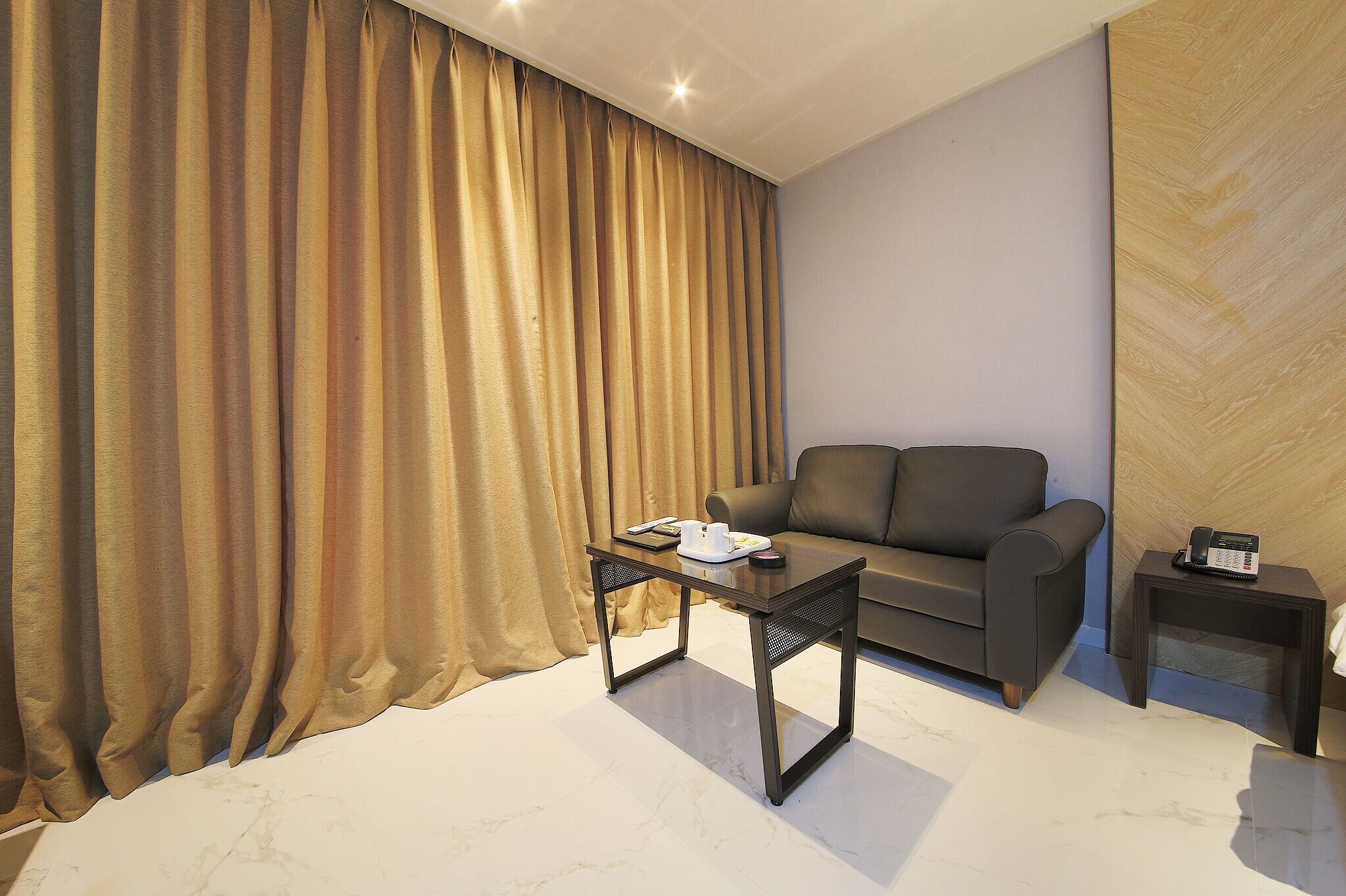 Dobong The Day Hotel