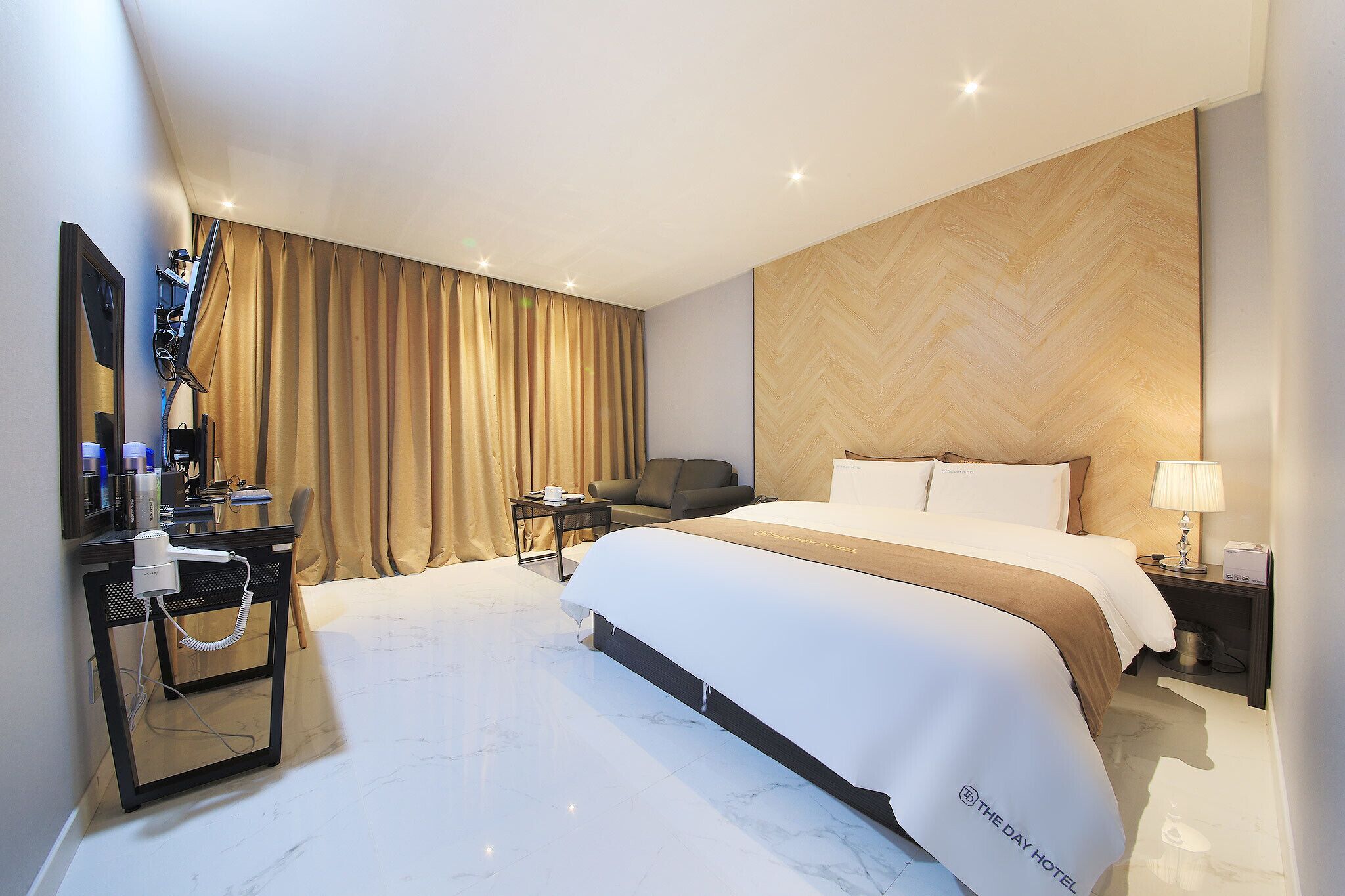 Dobong The Day Hotel