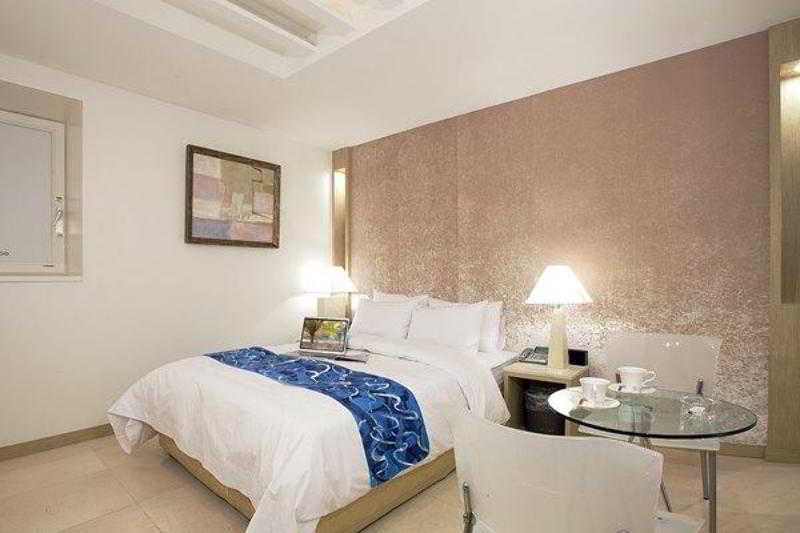 Dodo Tourist Hotel