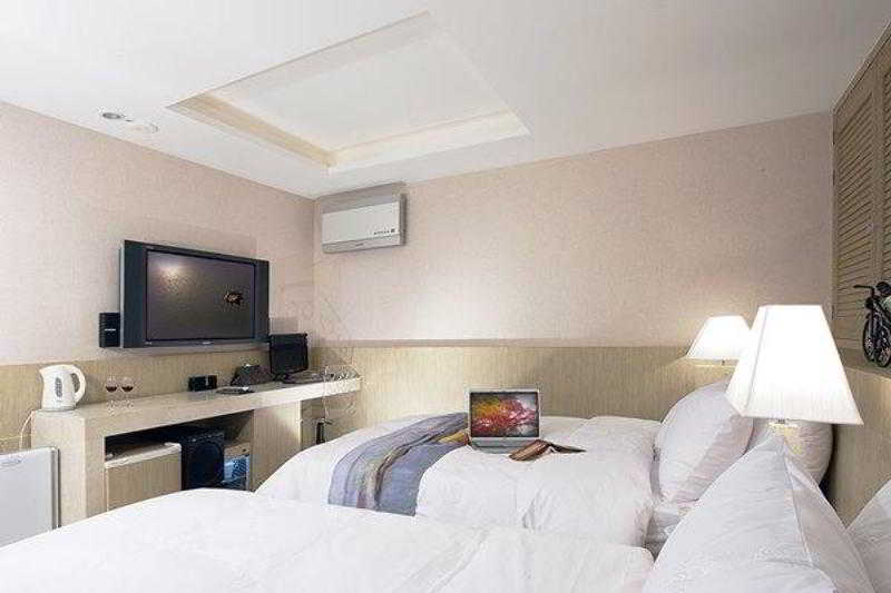 Dodo Tourist Hotel