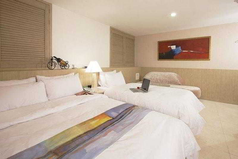 Dodo Tourist Hotel