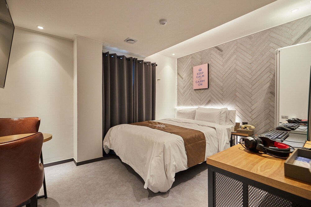 Doksan Hotel In Cafe