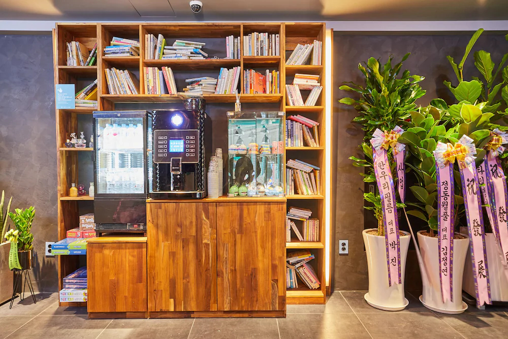 Doksan Hotel In Cafe