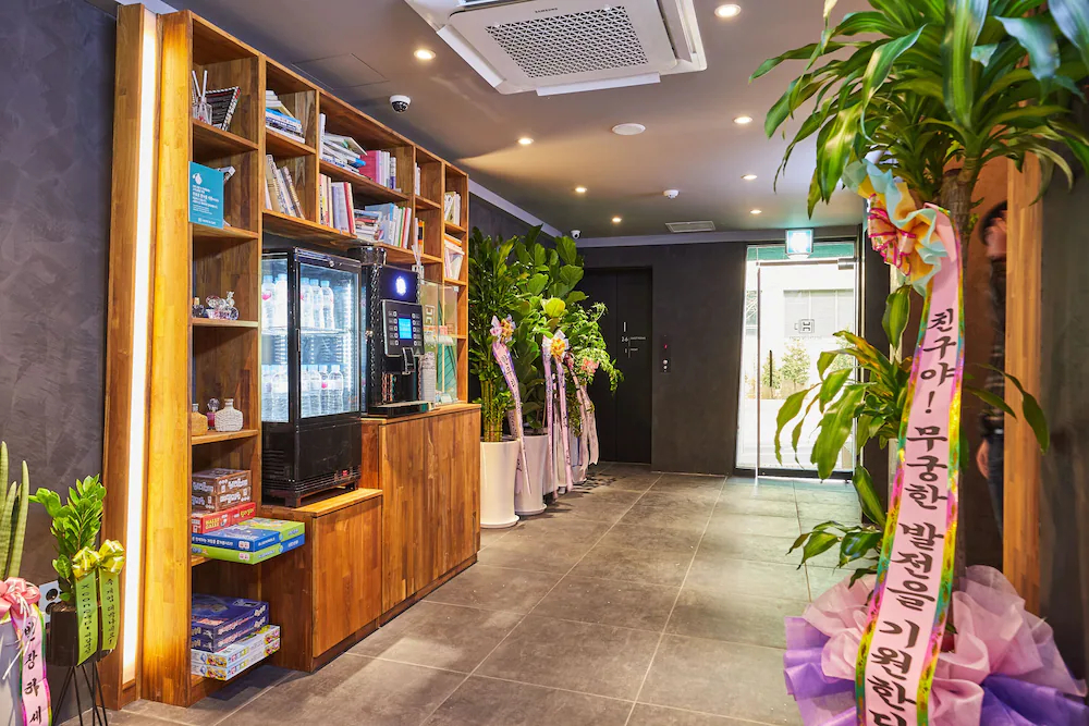 Doksan Hotel In Cafe