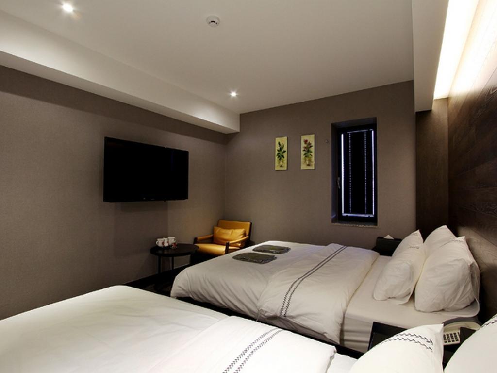 Donggyeong Hotel