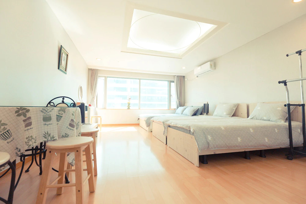 Donggyo-dong Paradisertel