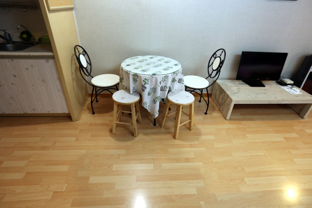 Donggyo-dong Paradisertel