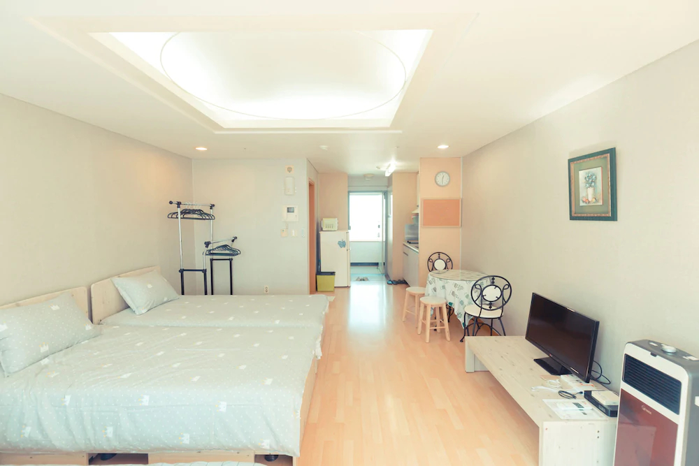 Donggyo-dong Paradisertel