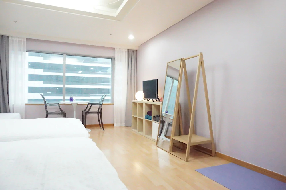 Donggyo-dong Paradisertel