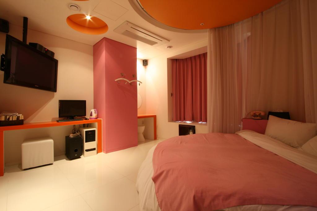 Dong Seoul Hotel