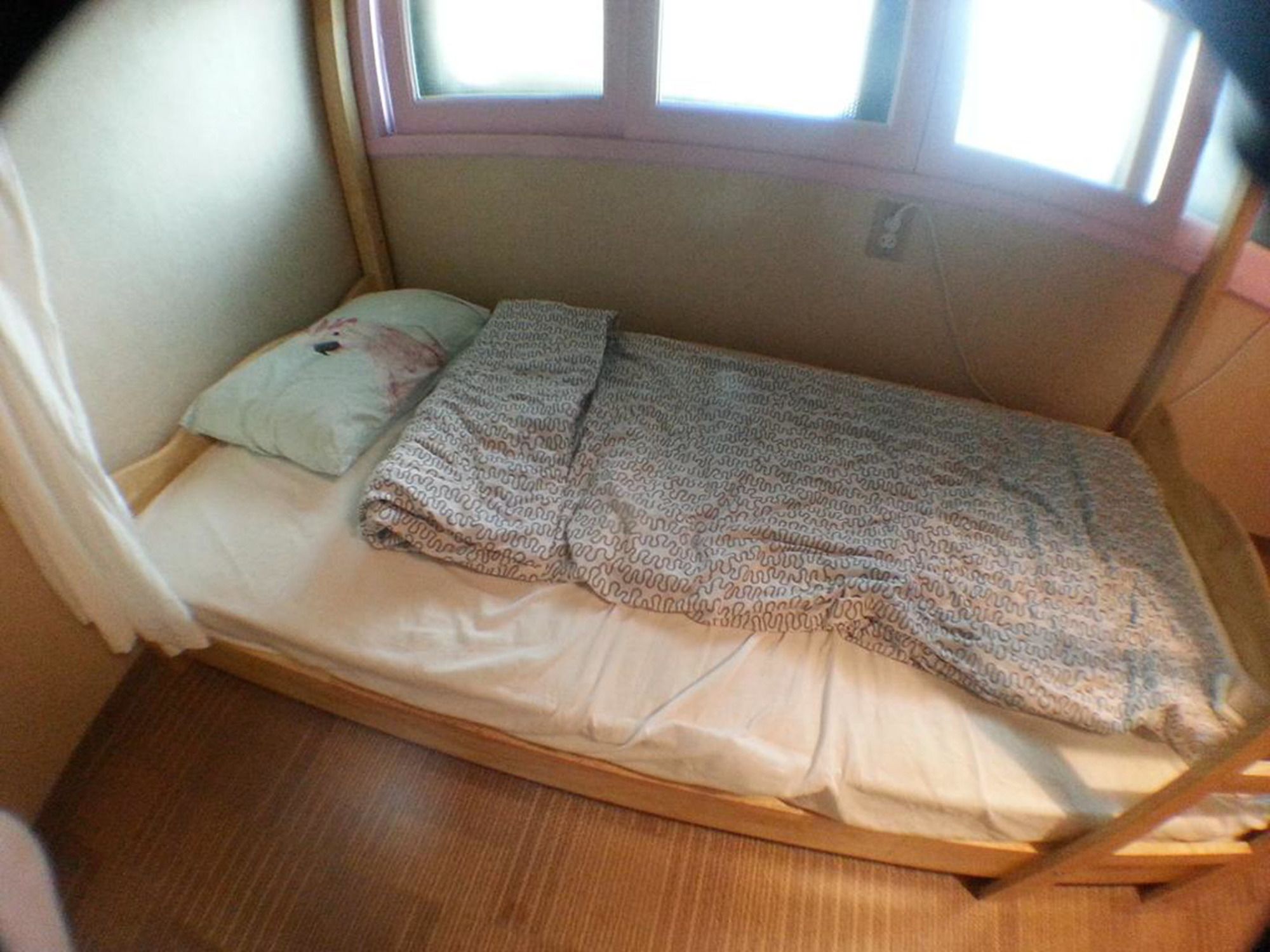 Dustin Guesthouse Hostel