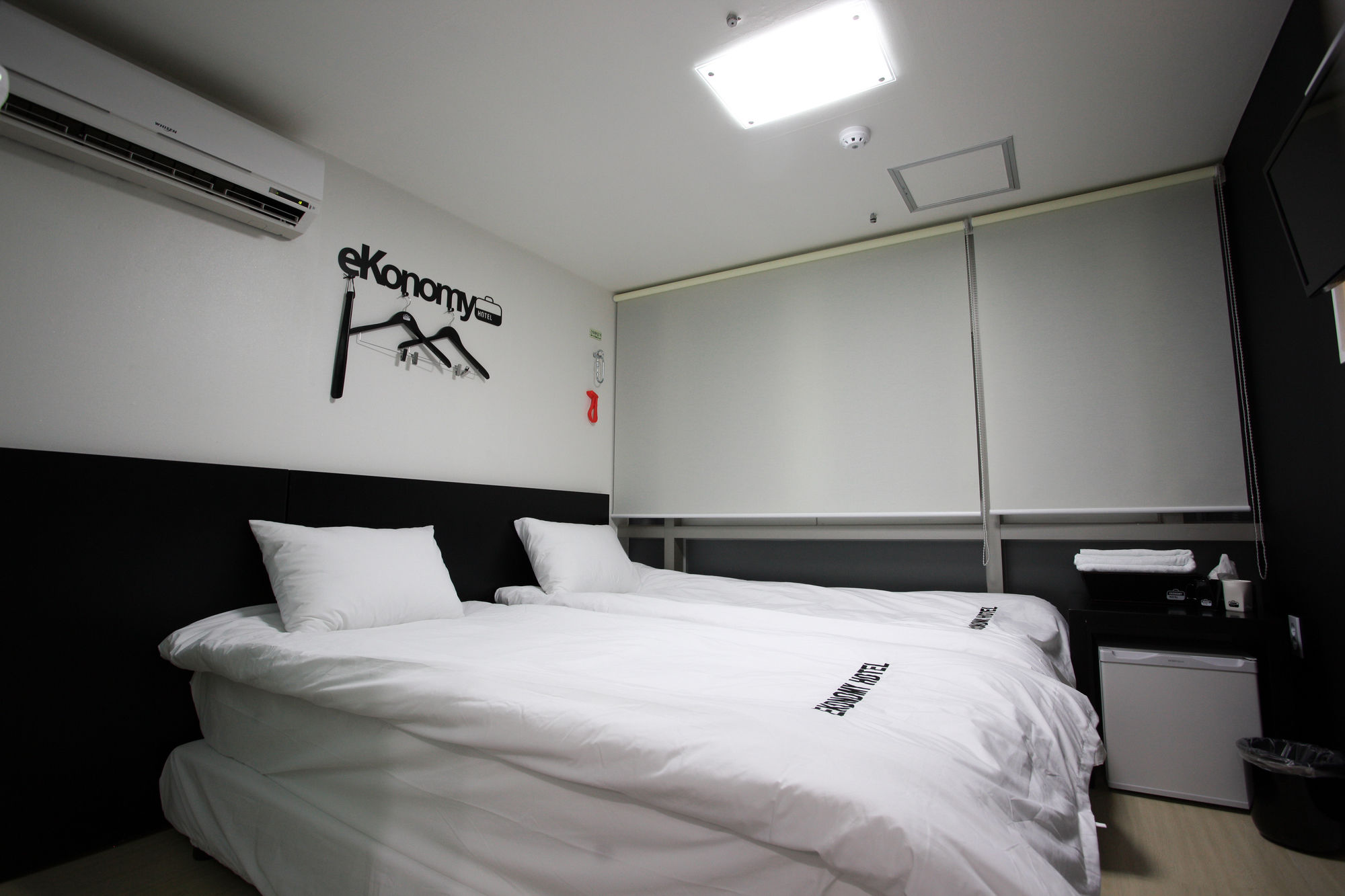 Ekonomy Hotel Myeongdong Premier