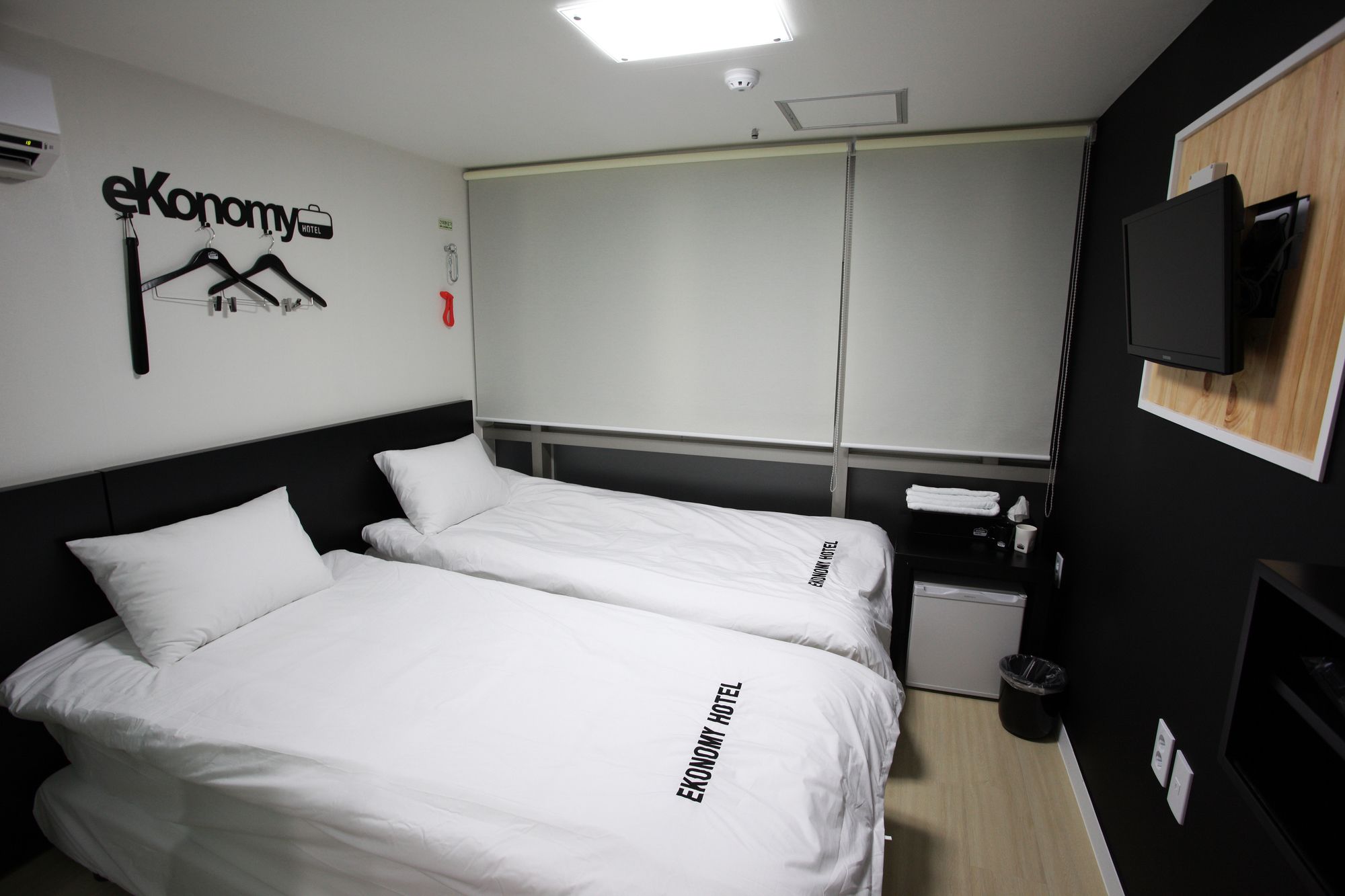 Ekonomy Hotel Myeongdong Premier