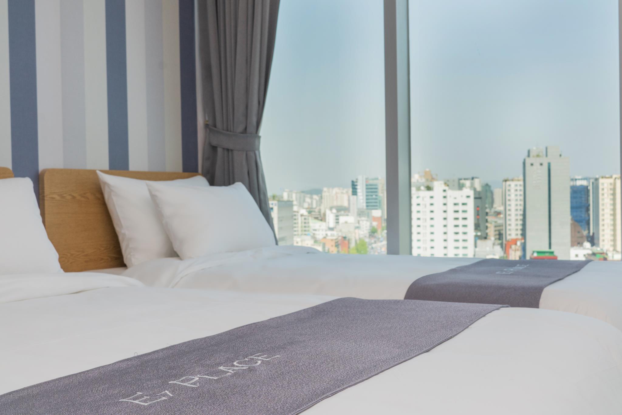 E Seven Place Dongdaemun