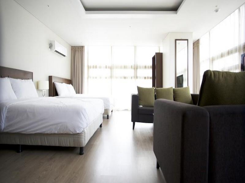 EZ Rent House Residence