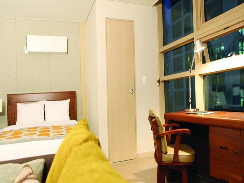 EZ Rent House Residence