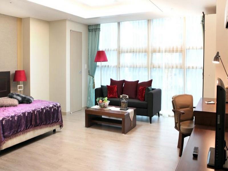 EZ Rent House Residence