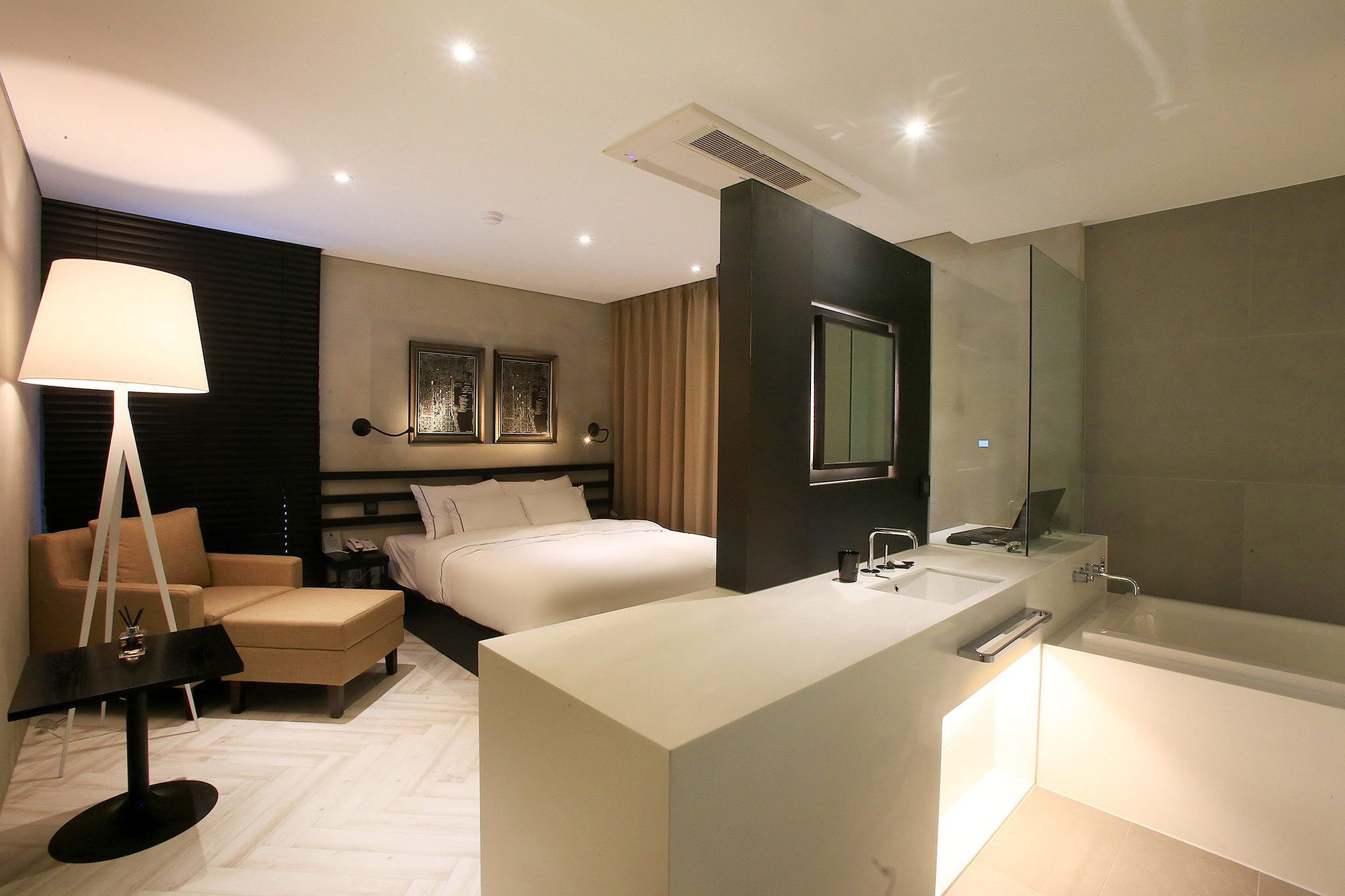 Forestar Hotel