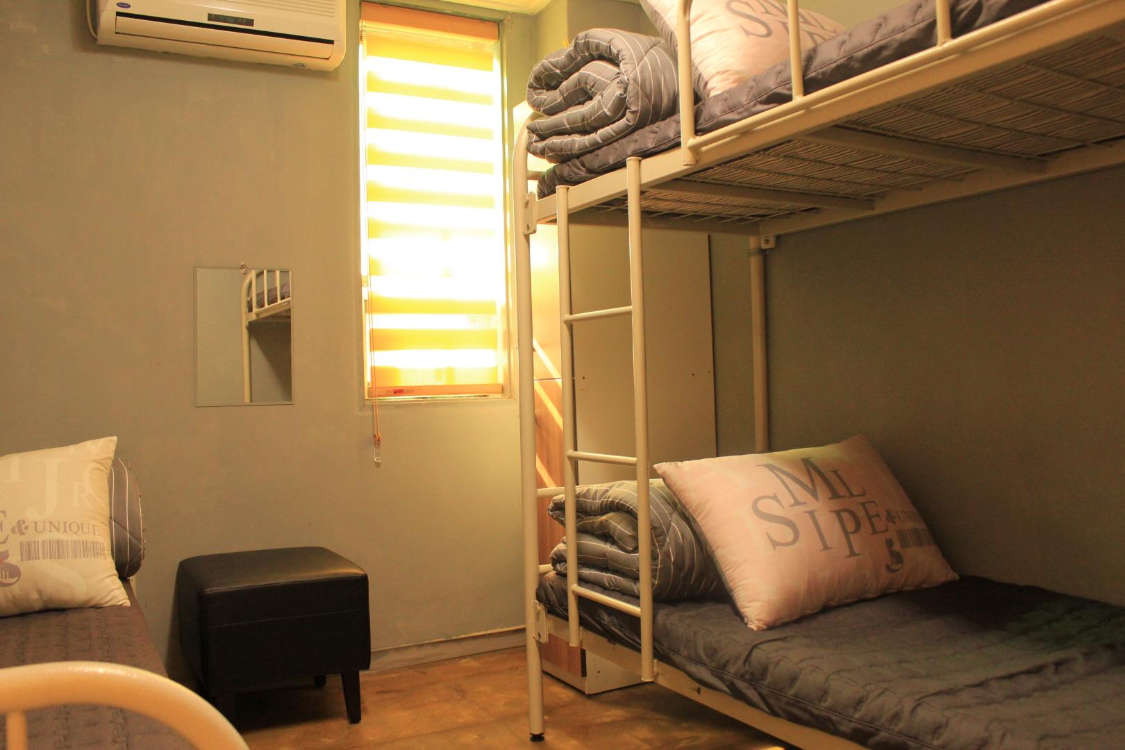 U Guesthouse Hongdae - Female Only