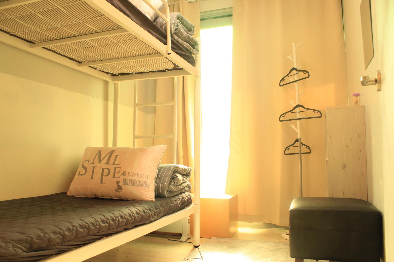 U Guesthouse Hongdae - Female Only