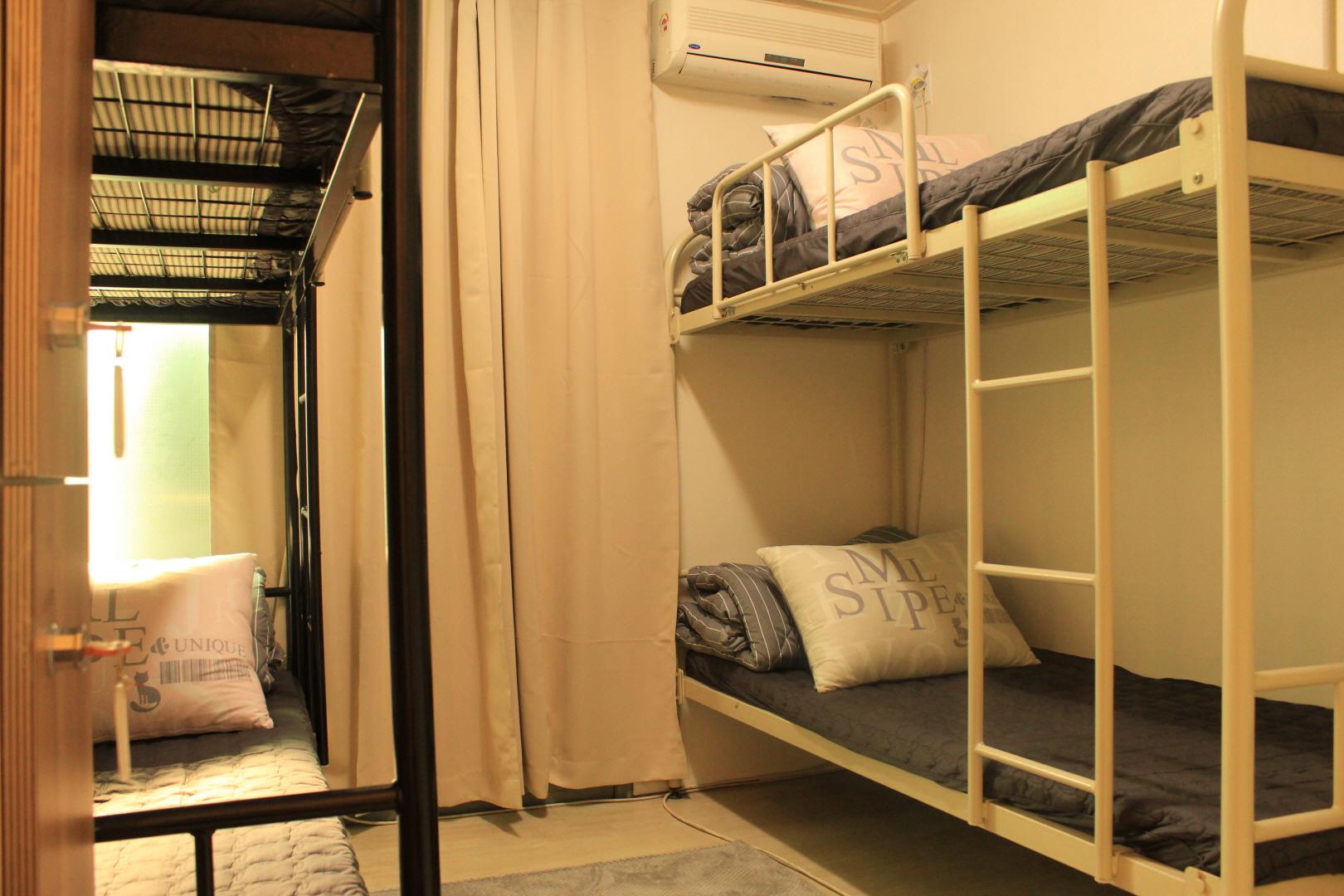 U Guesthouse Hongdae - Female Only