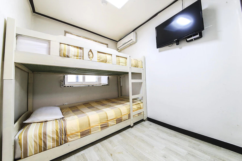 Fully Hong Hostel Insadong