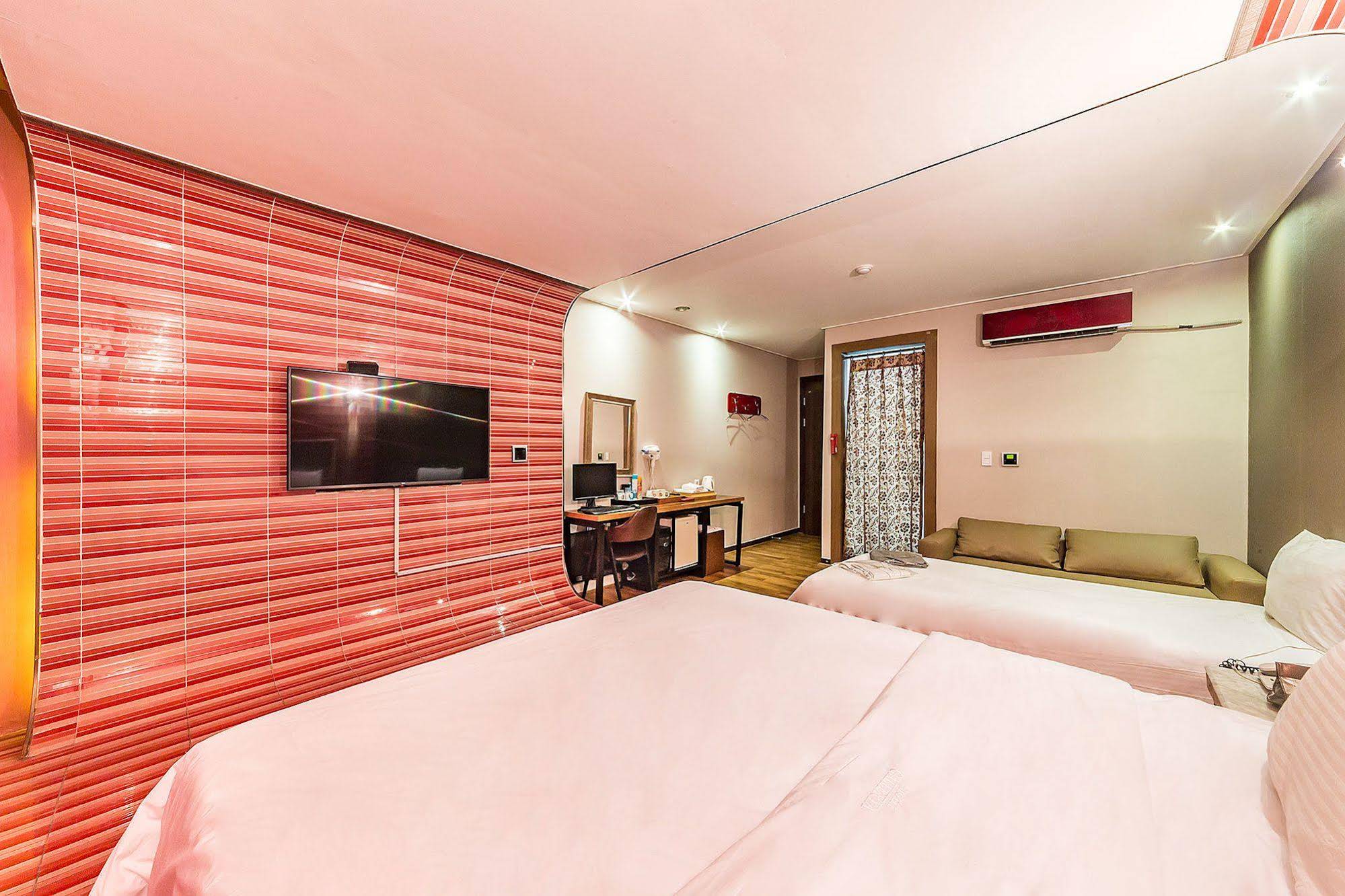Gallerya Hotel